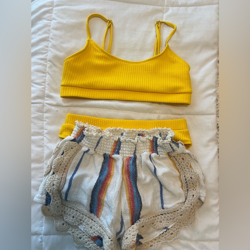 Yellow Bikini - Picture 6 of 6